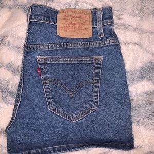 vintage LEVIS JEAN SHORTS